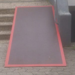 Zu steile Rampe in Neukirchen